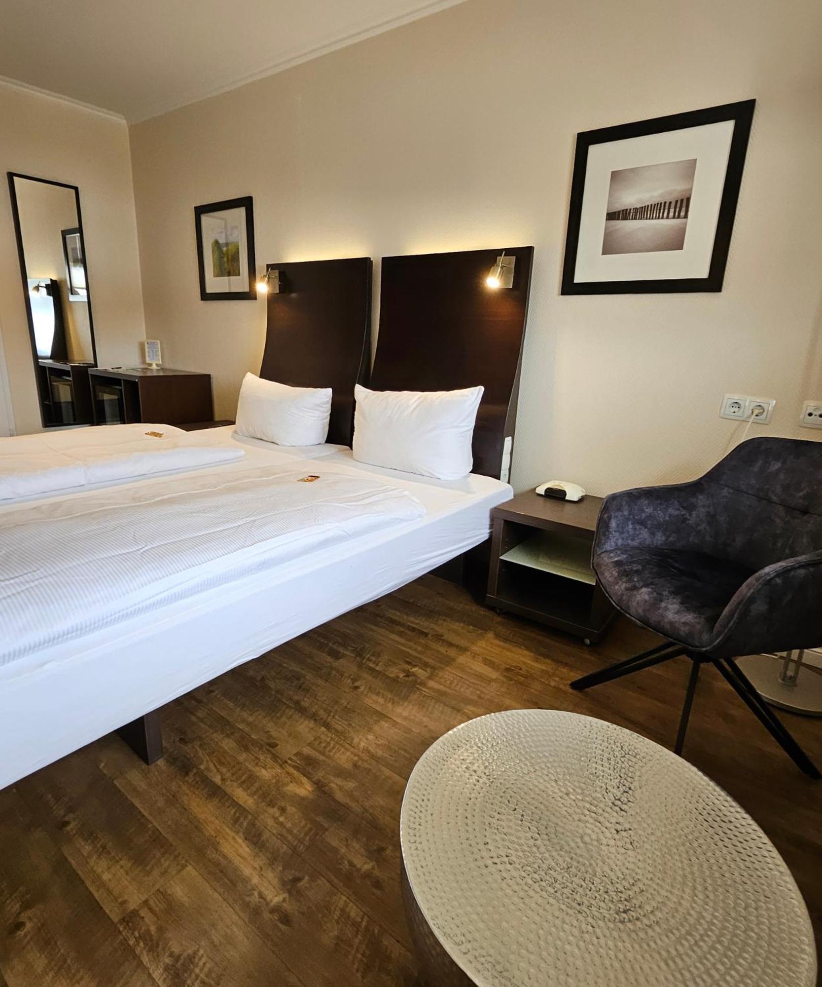 Hotel Kiose Wenningstedt-Braderup Buitenkant foto